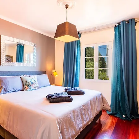 بيت للعطل Tranquil Oasis: 3 Bedroom Sea View With Lush Yard